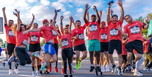 Foto offerta MARATONA DI DUBAI | 42K,10K, immagini dell'offerta MARATONA DI DUBAI | 42K,10K di Ovunque viaggi.
